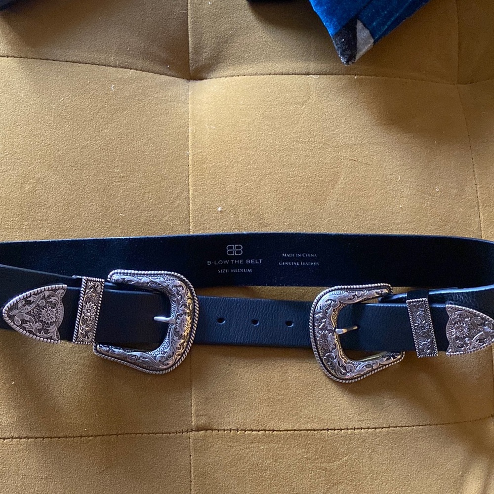 B Low the belt double buckle western belt